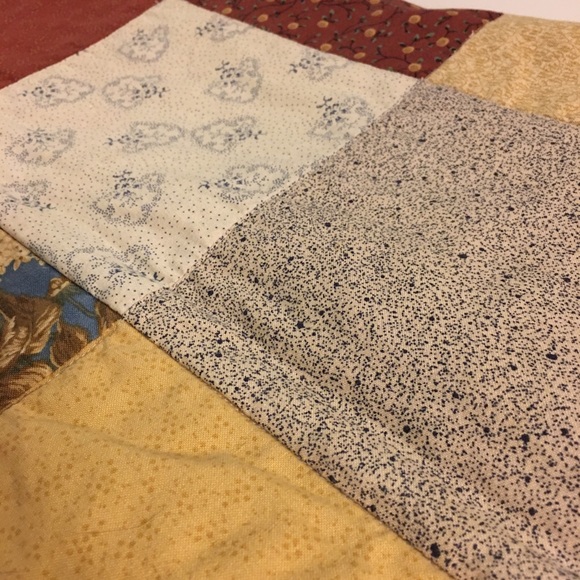 Fall Design Handmade Quilt - Picture 2 of 16